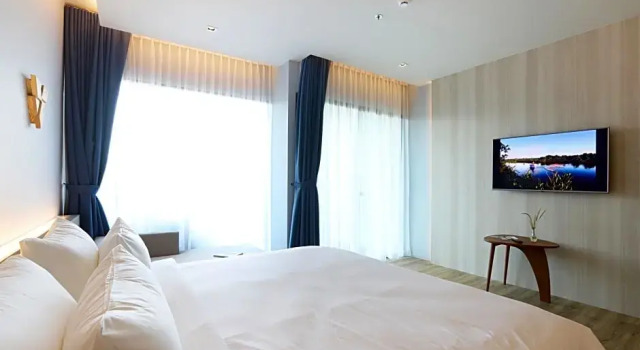 Полулюкс The Signature Hotel Airport