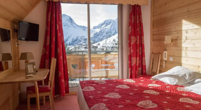 Hotel Adret, Забронировать Отель Отели Мон-де-Ланс 3 звезды, рядом с Горнолыжный подъемник Бель Этуаль, 3*