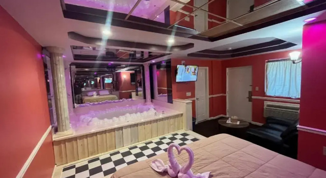 Люкс Executive Gallery Holiday Motel