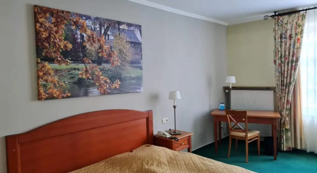 Hotel Zur Post GmbH Waldbreitbach, Book Hotel Waldbreitbach Westerwald