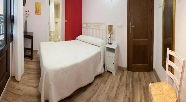 Hotel Valdelinares, Book Hotel Valdemaluque Castile and Leon