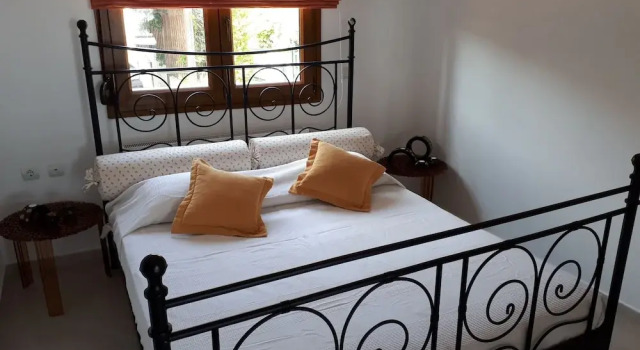 Angelikis Holiday House, Book Hotel Kriopigi 