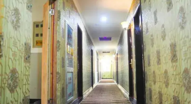 Tiantai Jinfu Business Hotel, Buchen Sie Hotel Tiantai Zhejiang