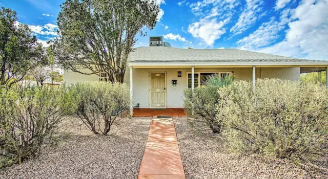Коттедж Centrally Located Tucson Home ~ 5 Mi to Dtwn