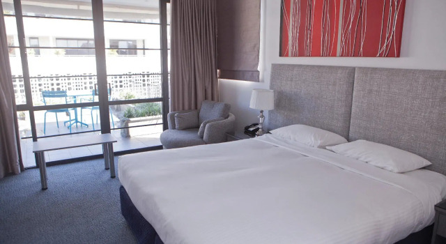 Номер Executive с балконом Savoy Double Bay Hotel