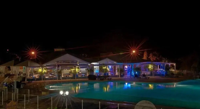 Serinity, Rezerwuj Hotel Hotele w Grande-Terre z basenem, Basen