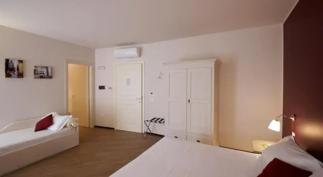 Полулюкс Hotel Leon DOro