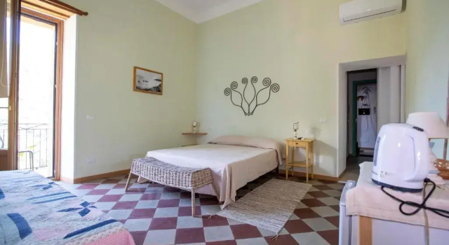 Трёхместный номер Standard с балконом La Casa sul Blu Albergo Diffuso