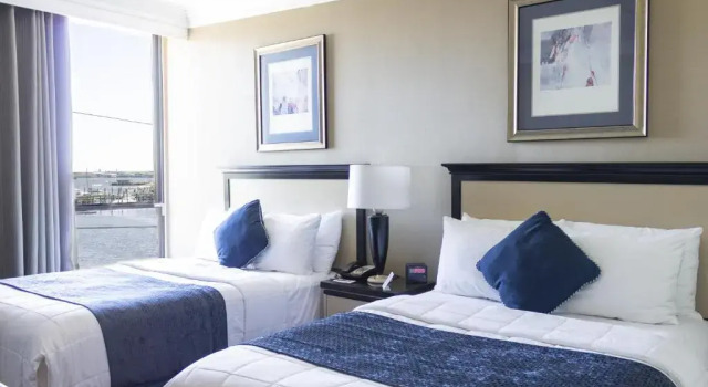 Четырёхместный номер Standard Seaport Resort and Marina