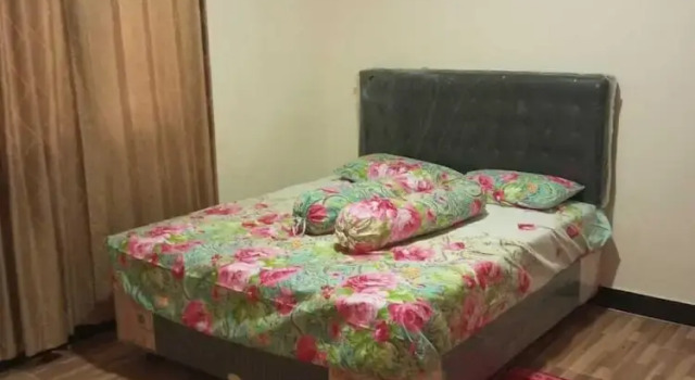 Gloria Guest House, Rezervovat Penzión Hotely v Maluku s parkováním, Parkování