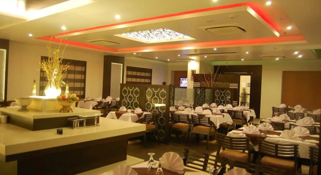 Hotel Royale Ambience, Забронировать Отель Отели штата Махараштры 3 звезды, 3*