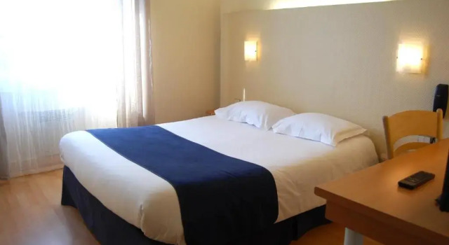 Le Bretagne - Hôtel Spa & Sauna, Varaa Hotelli Douarnenez 