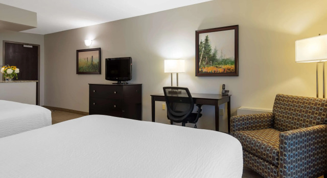 Четырёхместный номер Standard Best Western Pembroke Inn & Conference Centre