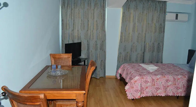Трёхместный номер Standard Hotel Okriba