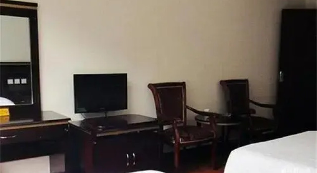 Emeishan Sanyuan Shuzhuang Home Stay, Забронировать Отель Эмэйшань Сычуань