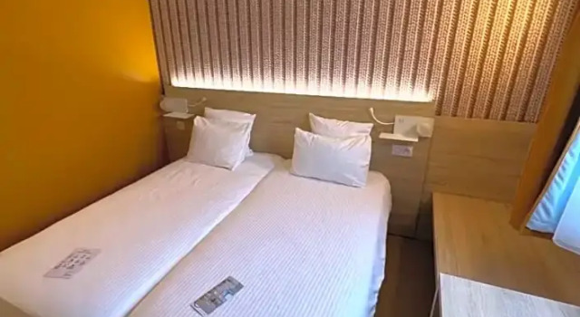 Номер Classic Brit Hotel Landivisiau