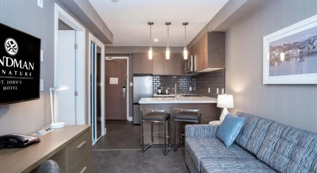 Двухместный люкс Standard Sandman Signature St. Johns Hotel