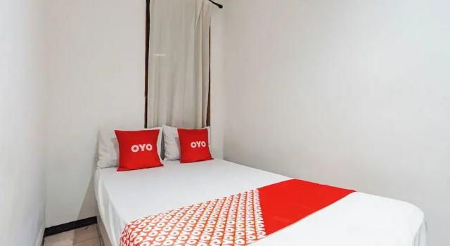Camera Standard OYO Life 93978 Wisma Homestay Syariah