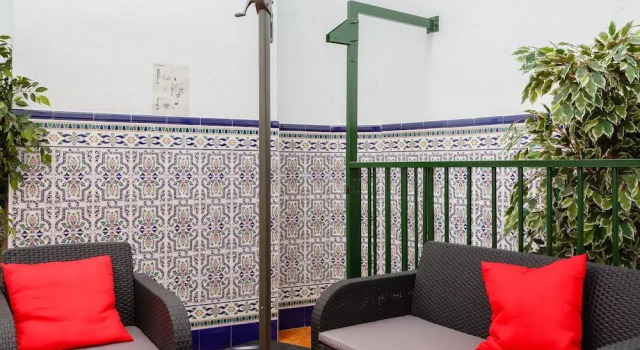 Casa Patio del Mentidero, Забронировать Апартаменты/квартира Отели Кадиса с парковкой, рядом с Крепость Сан-Себастьяна, Парковка