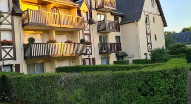 Charmant studio proche de la mer, Book Hotel Tourgeville Honfleur