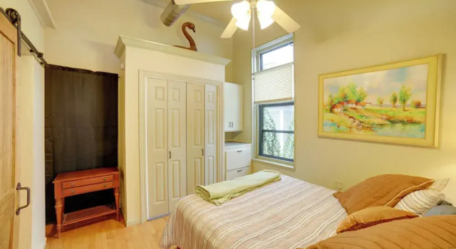 Апартаменты Charming Saugatuck Condo w/ Private Deck + Grill!