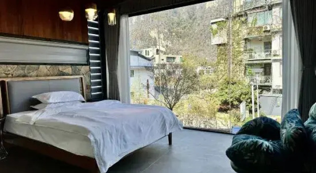 Люкс Oneheart Riverside Retreat