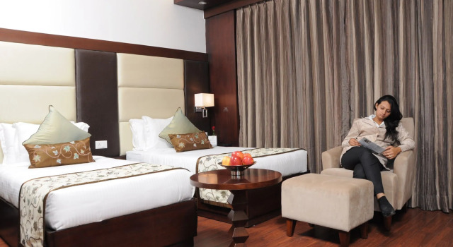 The Grand Vikalp by Saga Hotels, Забронировать Гостевой дом Отели Нью-Дели с завтраком, Завтраки