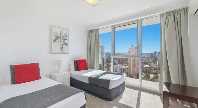 Номер Standard Пентхаус с 3 комнатами с балконом и с видом на океан ULTIQA Beach Haven on Broadbeach