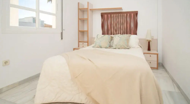 Feel At Home Ollerias Malaga by La Recepcion, Забронировать Отель Отели Малаги с парковкой, рядом с Centro Comercial Larios Centro, Парковка