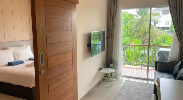 Apartment at Palmetto Condo by Lofty