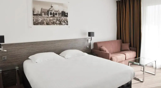 Двухместный номер Classic Golden Tulip La Baule Hotel and Residence