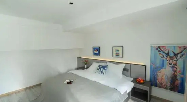 Люкс Shangri La Wanfeng Homestay (Dukezong Ancient City Dafosi Temple Zhuanjingtong Branch)