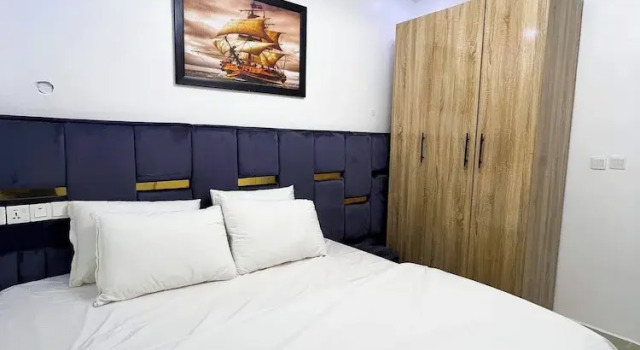 Luxurious 3BR Apartment 247 Power City Views