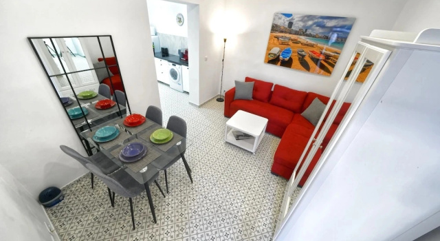 Трёхместный люкс Grand CASA VERDE Comfortable Air-Conditioned Modern Apartments