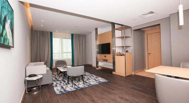Люкс Executive Flora Inn Hotel Dubai Airport