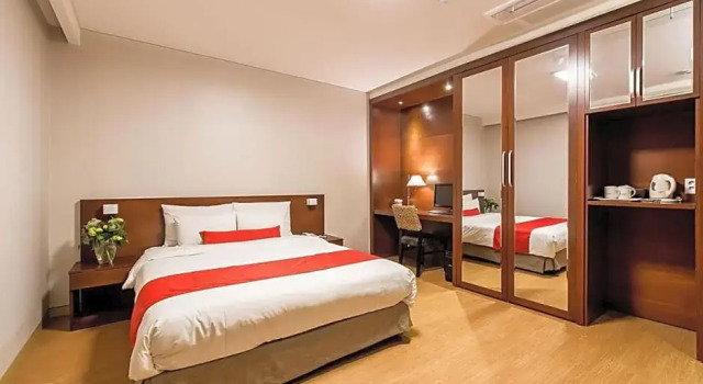 Двухместный номер Business Korea Tourist Hotel