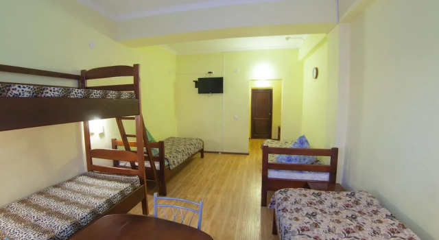 Letto in camerata Red Hotel