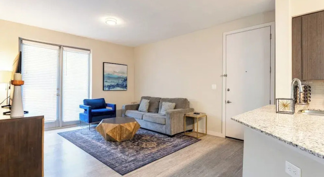 Daytona 3BR Getaway Pool, Gym, Pet Friendly, Buchen Sie Ferienwohnung Daytona Beach Shores Daytona Beach Area