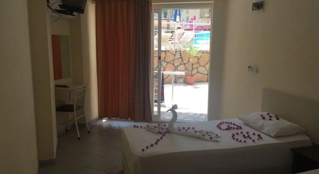 Номер Economy с балконом Semiz Apart Hotel