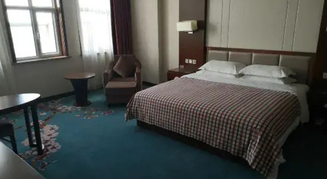 Люкс Business Riverfront Hotel Xilinhot