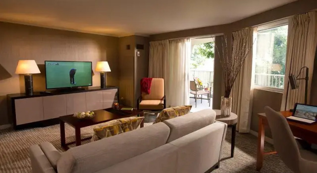 Номер Standard с балконом Eaglewood Resort & Spa