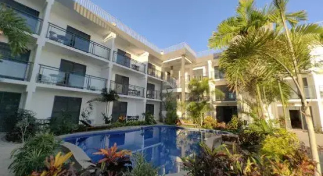 Люкс Ocean Breeze Apartment Hotel