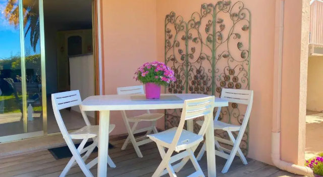 Grand T3 avec jardin proche de la mer, Забронировать Апартаменты/квартира Отели Аяччо с парковкой, Парковка
