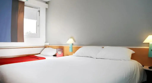 Трёхместный номер Standard ibis Orange Centre Echangeur A7 A9