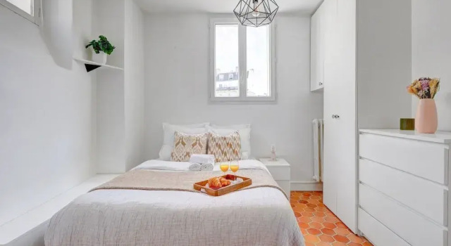 Bright 1BR Bastille Getaway - 4 Guests, Забронировать Апартаменты/квартира Париж Иль-де-Франс, рядом с Бреге – Сабен