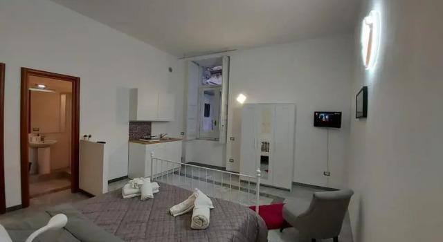 Le Ginestre in Centro, Book Bed and Breakfast Hoteller i Salerno med parkering, Parkering