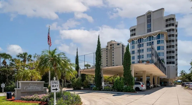 Immaculate Direct Gulf Front 3 Bedroom Condo - Gullwing 505 3 Condo by RedAwning
