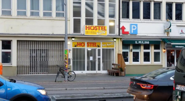 Hostel am Kurtti, Rezerwuj Hostel Hotele w Reinickendorf z parkingiem, Parking