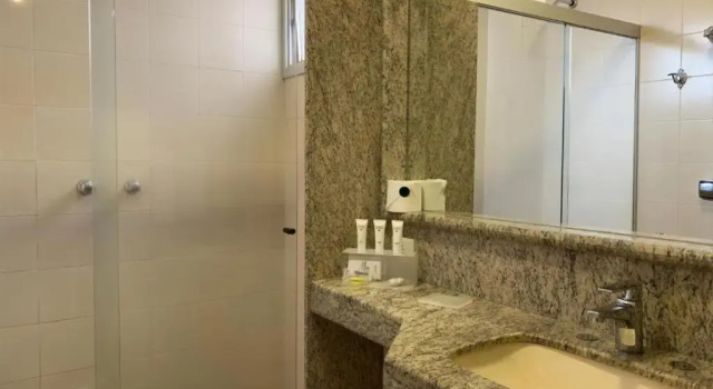 Трёхместный номер Superior Bourbon Londrina Hotel