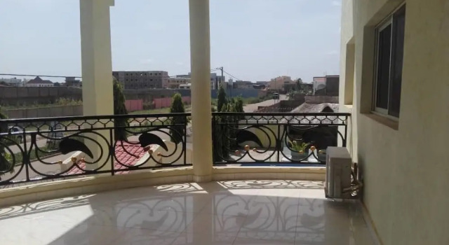 Полулюкс с балконом WELCOME LODGE
